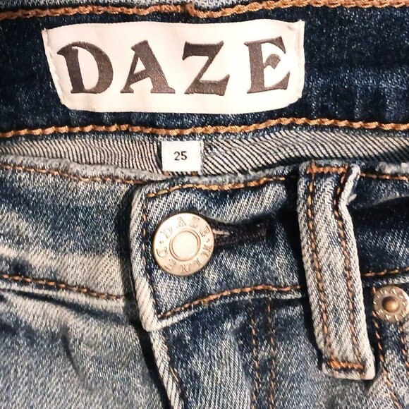Daze Hug High Rise Blue Jean Cut-off Shorts, Size 25‎ - Picture 5 of 7